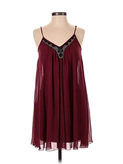 Pre-owned Express Sleeveless Blouse In Burgundy