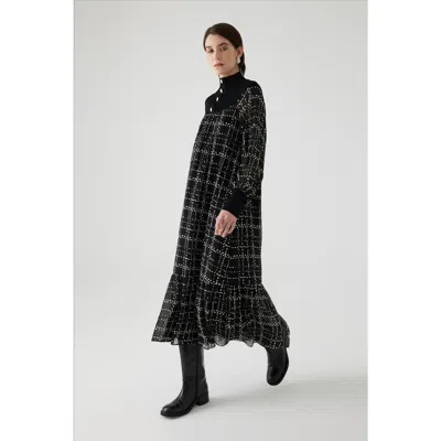 Exquise Aina Maxi Dress In Black