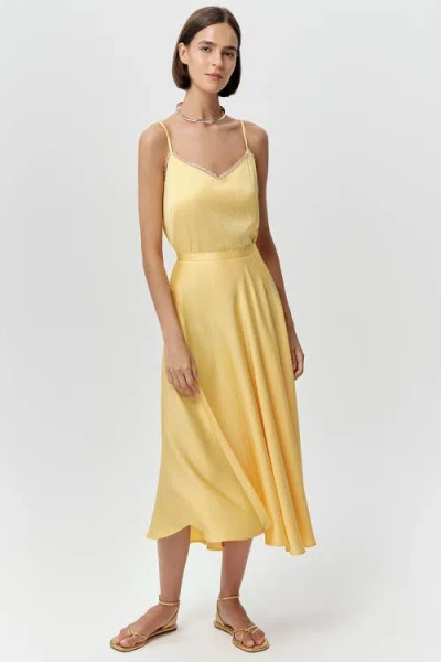 Exquise Aundray Fitted Concealed Zipper Flared Midi Skirt In Yellow