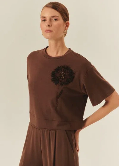 Exquise Brynn T-shirt  Chic Casual Gem-detail Tee In Brown