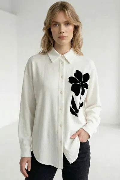 Exquise Canon Embroidered Long Sleeve Linen Shirt In White