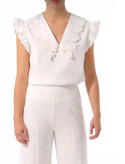 Exquise Collared V-neck Top In Ecru In White