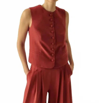 Exquise Elowyn Sleeveless Vest In Red