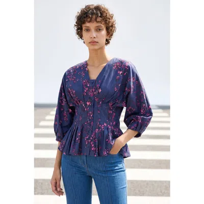 Exquise Fitted Pleated Raglan Sleeve Shirt In Blue