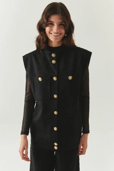 Exquise Goldie High Neck Vest In Black