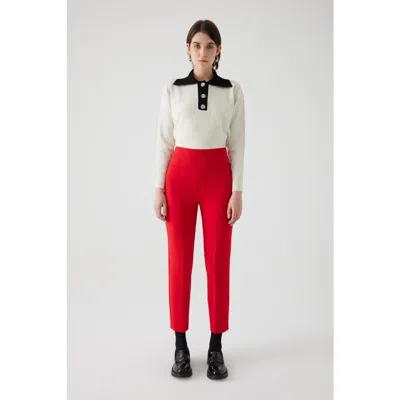 Exquise High Carrot Fit Pants In Red
