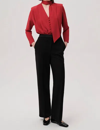 Exquise Ida Straight Leg Pants In Black