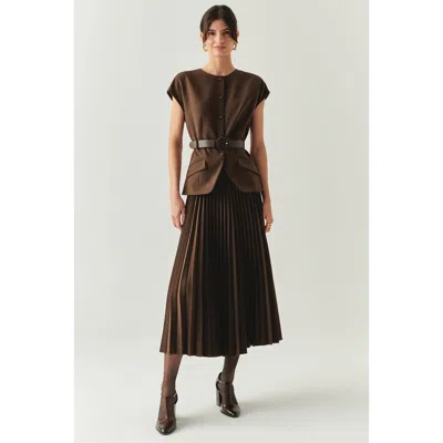 Exquise Jolie Midi Dress In Brown