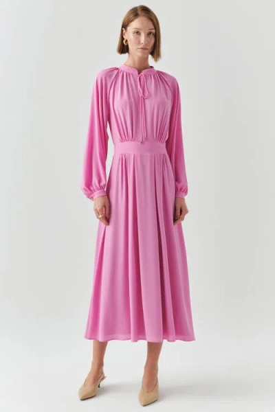 Exquise Kairi Chiffon Midi Dress In Pink