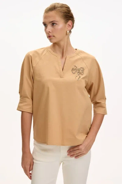 Exquise Katharine V Neck Short Sleeve Blouse In Brown