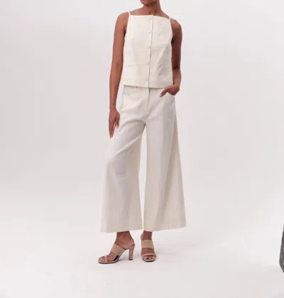 Exquise Rebeca Sleeveless Blouse In Cream In White
