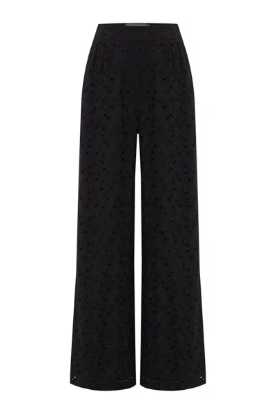 Exquise Broderie Anglaise Fabric Pants In Black