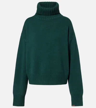 Extreme Cashmere Crop Xtra Cashmere Turtleneck Sweater In Green