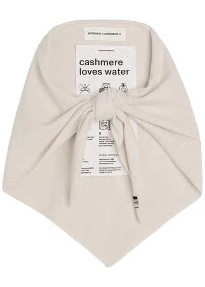 Extreme Cashmere N°35 Bandana Cashmere-blend Triangle Scarf In Neutral