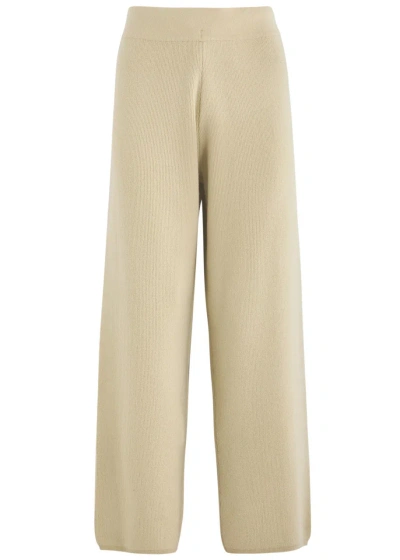 Extreme Cashmere N°387 Strut Short Cashmere-blend Trousers In Beige