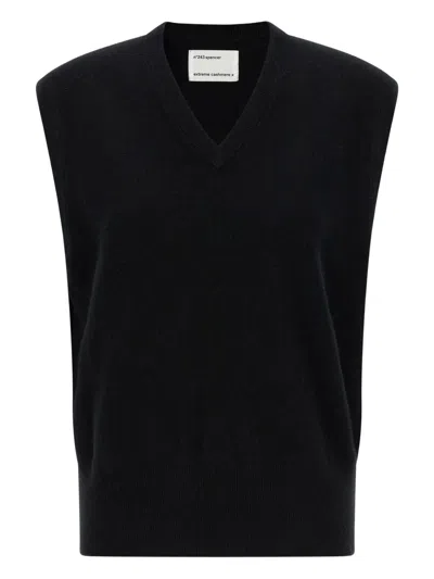 Extreme Cashmere V-neck Vest In Black