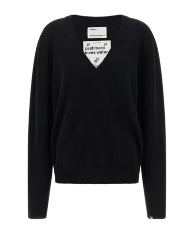Extreme Cashmere V-neck Sweater In Black
