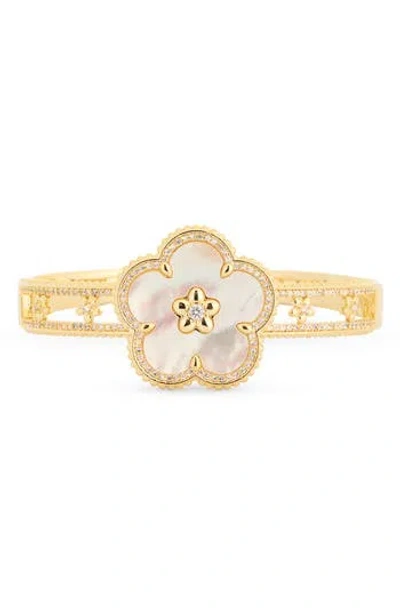 Eye Candy Los Angeles Bonnie Flower Medallion Cuff Bracelet In Gold