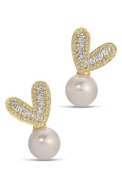 Eye Candy Los Angeles Hughes Cz & Imitation Pearl Stud Earrings In Gold
