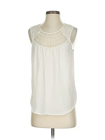 Pre-owned Eyeshadow Sleeveless Blouse In White