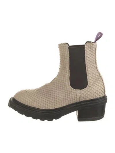 Pre-owned Eytys Embossed Leather Chelsea Boots In Neutral