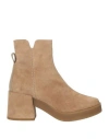 Ezzio Woman Ankle Boots Sand Size 7 Leather In Beige