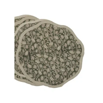Fabdivine 15"ethereal Scalloped Placemats - Pishta In Green