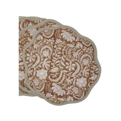 Fabdivine 15"scalloped Luxe Table Mats - Kundanvan In Brown