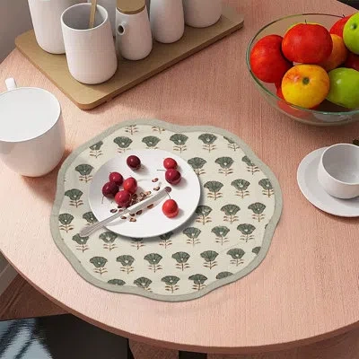 Fabdivine 15"serene Scalloped Placemats - Kohinoor In Gray
