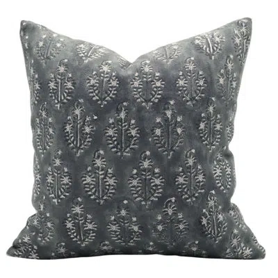 Fabdivine Floral Linen Indoor/outdoor Reversible Pillow Cover In Black