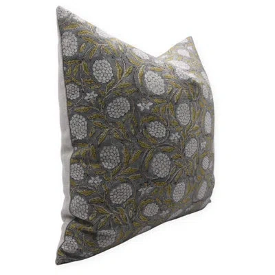 Fabdivine Floral Linen Indoor/outdoor Throw Pillow In Green