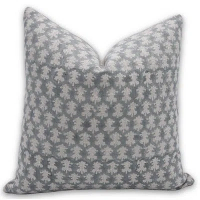 Fabdivine Floral Linen Indoor/outdoor Throw Pillow In Green