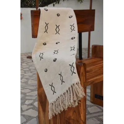 Fabdivine Throw Blanket Cozy Farmhouse Blanket, Decorative Sofa & Bed Throw For Living Room Home Decor In Beige-black