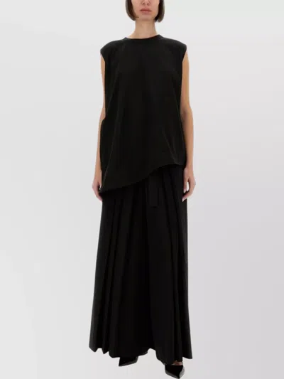 Fabiana Filippi Asymmetric Crew Neck Sleeveless Top In Black