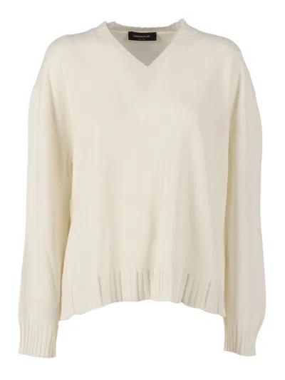 Fabiana Filippi Platinum V-neck Sweater With Ribbed Detailing In White