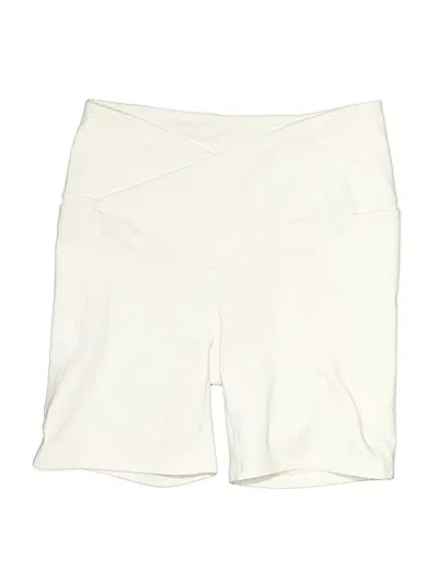 Pre-owned Fabletics Athletic Shorts In Ivory