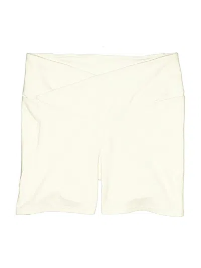 Pre-owned Fabletics Athletic Shorts In Ivory