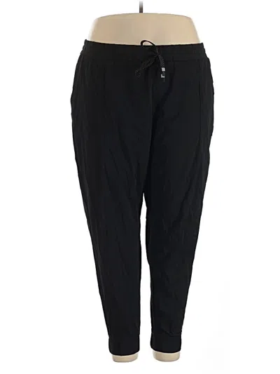 Pre-owned Fabletics Casual Pants In Black