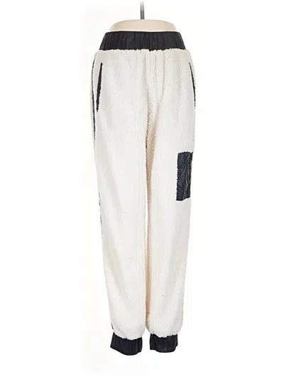 Pre-owned Fabletics Casual Pants In Ivory