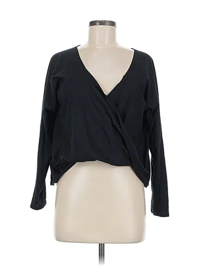 Pre-owned Fabletics Long Sleeve T-shirt In Black