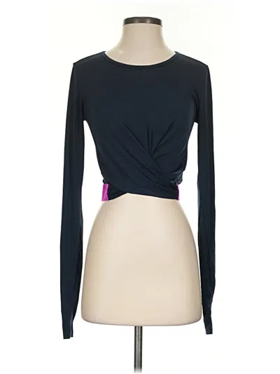 Pre-owned Fabletics Long Sleeve T-shirt In Black