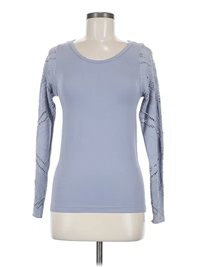 Pre-owned Fabletics Long Sleeve T-shirt In Blue