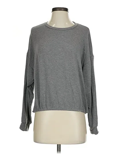 Pre-owned Fabletics Long Sleeve T-shirt In Gray