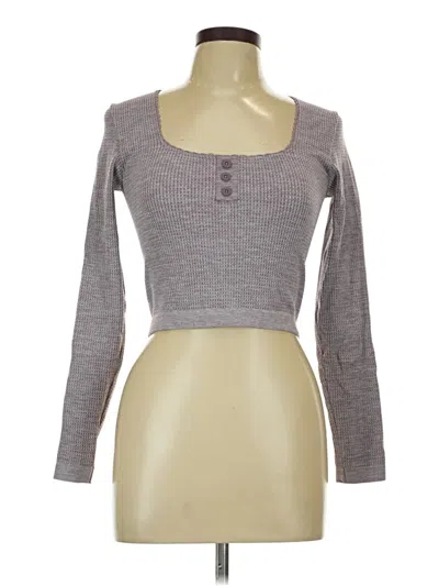 Pre-owned Fabletics Long Sleeve T-shirt In Gray