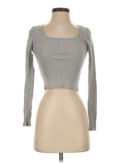 Pre-owned Fabletics Long Sleeve T-shirt In Gray