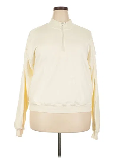 Pre-owned Fabletics Pullover Sweater In Ivory