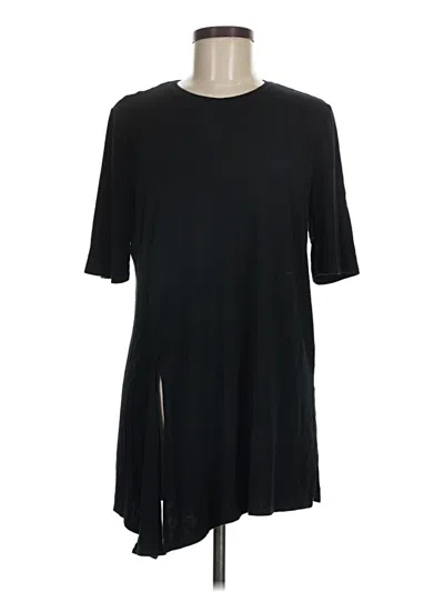 Pre-owned Fabletics Short Sleeve T-shirt In Black