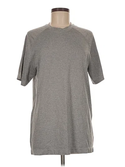 Pre-owned Fabletics Short Sleeve T-shirt In Gray