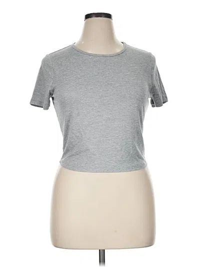 Pre-owned Fabletics Short Sleeve T-shirt In Gray