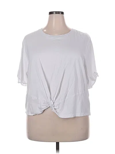 Pre-owned Fabletics Short Sleeve T-shirt In Silver